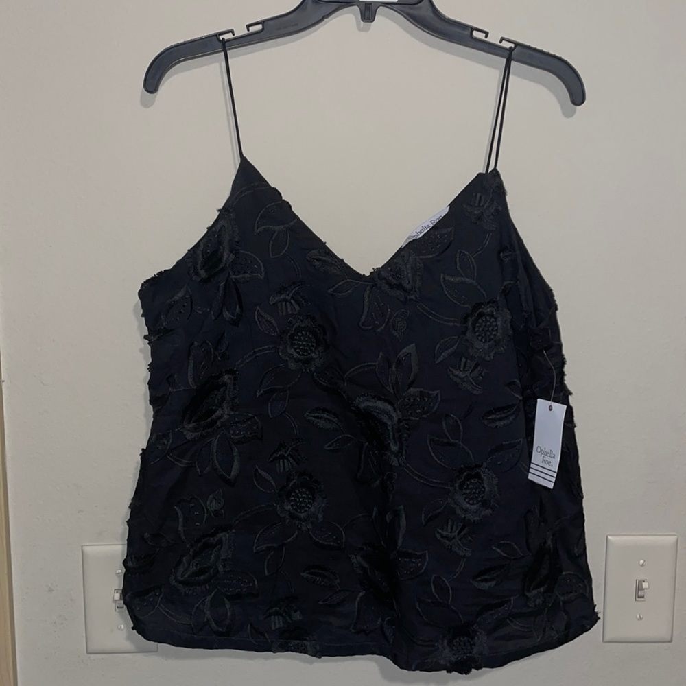 🌟Black lace type tank top